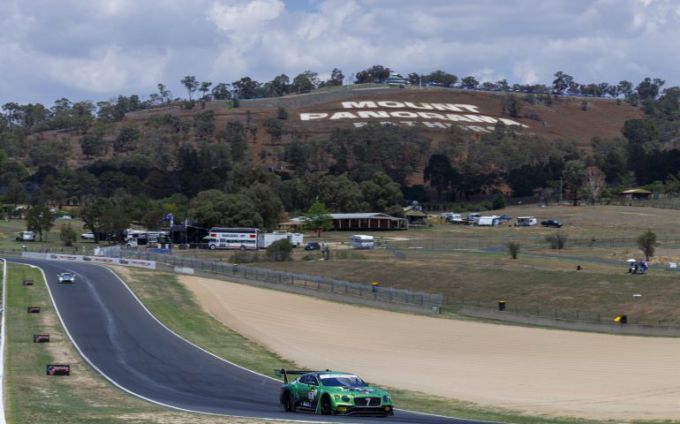 Bathurst 12 Hours Bentley Continental GT S foto 4