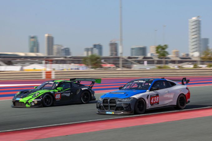 24H Dubai 2023 openingsfase foto 6