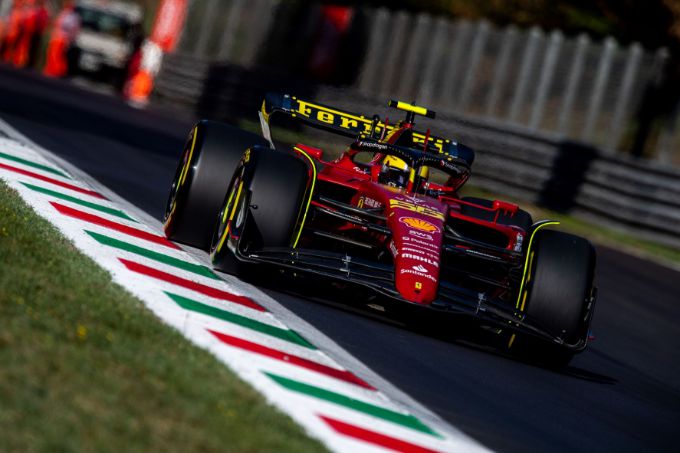 Ferrari_Monza_front_track