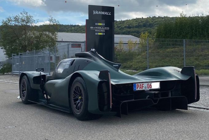 ByKolles-Vanwall-Vandervell-1000-Roadgoing-Hypercar-2