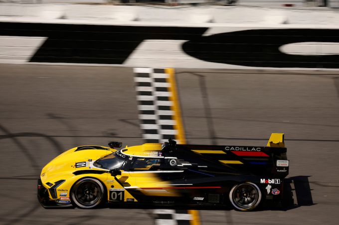 Cadillac_Hypercar_Levitt-ROAR-01