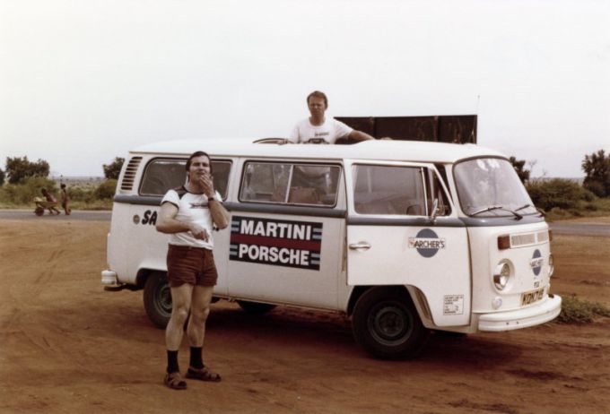 Volkswagen ID. Buzz en de Porsche Renndienst Volkswagen-bus foto 17