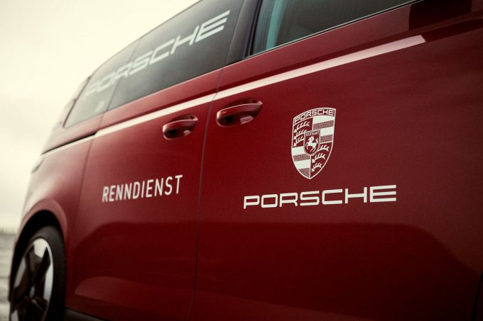 Volkswagen ID. Buzz en de Porsche Renndienst Volkswagen-bus foto 5