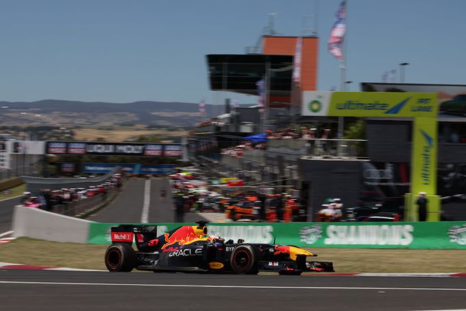 Bathurst 12H Red Bull RB7 demo Liam Lawson foto 5
