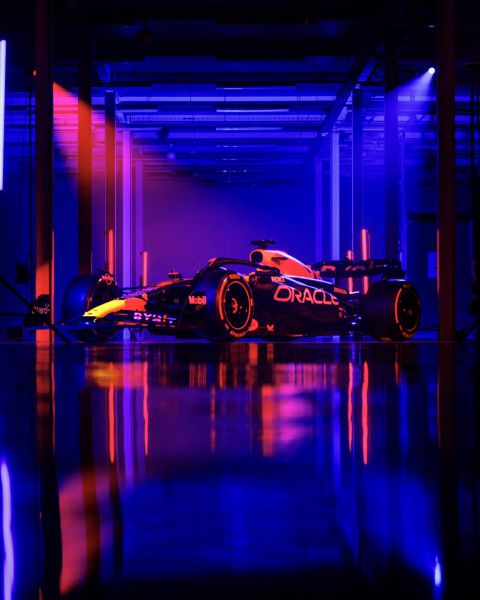 Red Bull RB19