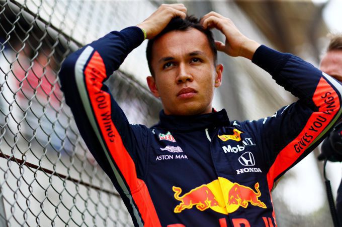 "Ik wil niemand beschadigen bij Red Bull, maar de auto was volledig op Max afgestemd"