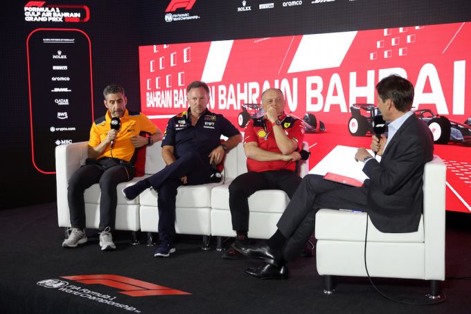 Christian Horner deelt een sneer uit over straf: "De FIA heeft een nieuwe bank"