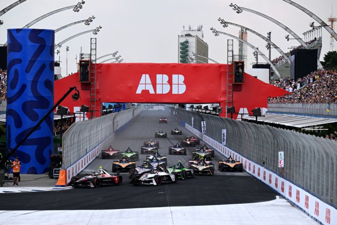 Formule E Robin Frijns