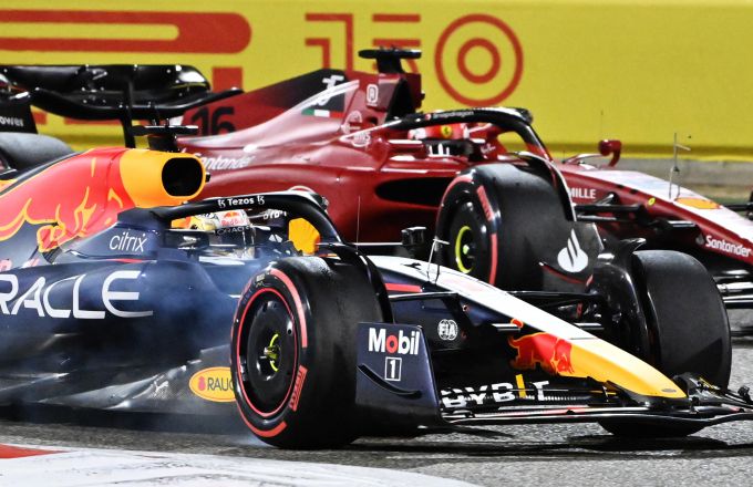 Hoe laat komen Max Verstappen en Nyck de Vries in actie? Volledig TIJDSCHEMA GP van Bahrein inclusief supportprogramma