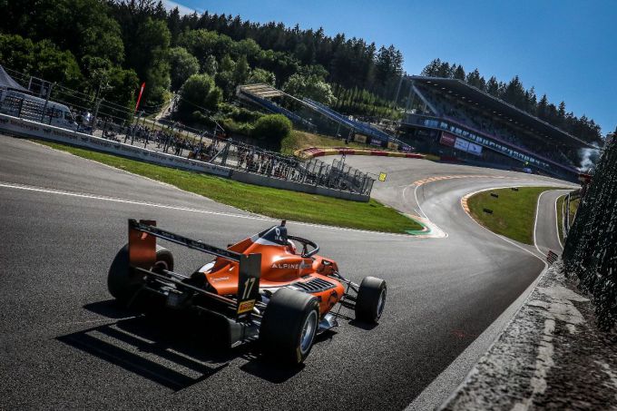 LINE-UP: Nederlandse MP Motorsport maakt drivers line-up compleet