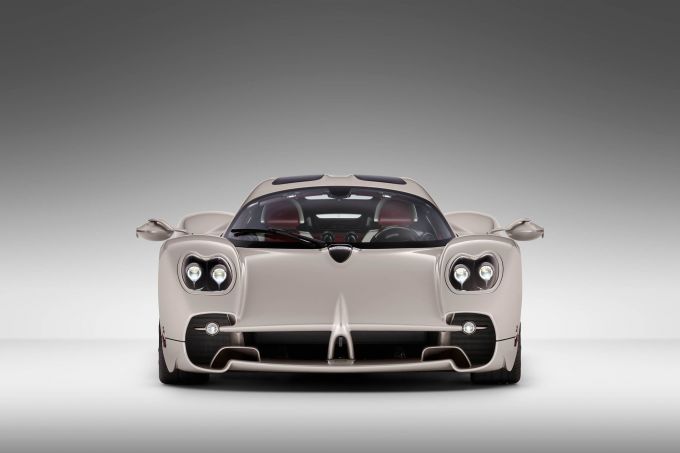 Pagani Utopia foto 2