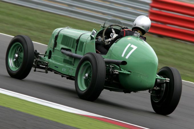 Silverstone 75th Anniversary Grand Prix Trophy foto 5
