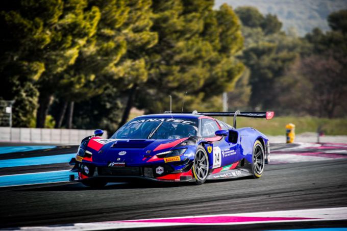Fanatec GT World Challenge-series Ferrari 296 GT3