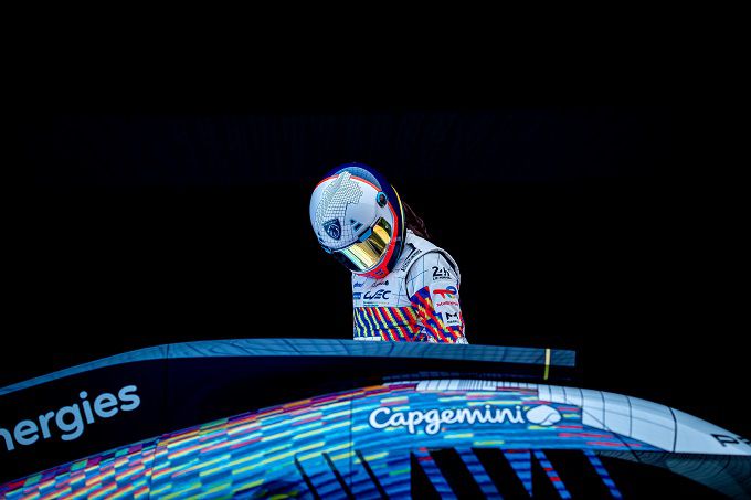 new livery Peugeot