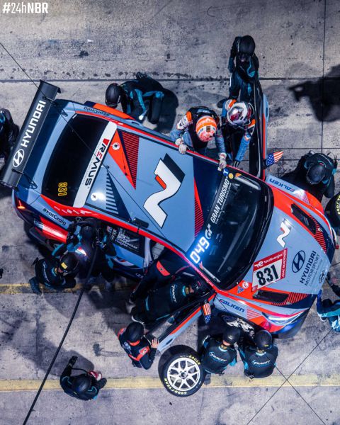 ADAC TotalEnergies 24h Nurburgring 2023 Hyundai pitstop