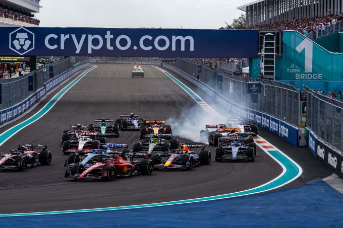 Ferrari @ GP Miami 2023 actie track