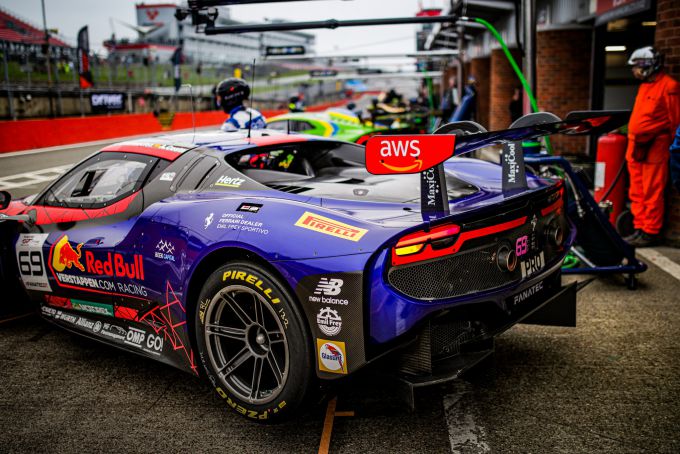 Fanatec GT Europe Brands Hatch 2