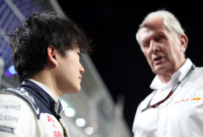 Yuki_Tsunoda_en_Helmut_Marko