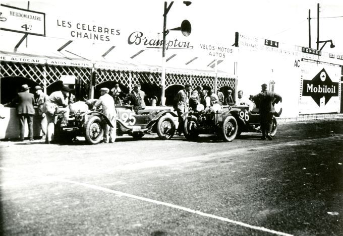 Centenary 24H Le Mans 2023 Aston Martin preview foto 15 LM1 en LM2 in de pits