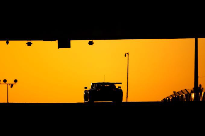 Centenary 24H Le Mans 2023 Aston Martin preview foto 23 Le Mans zonsondergang