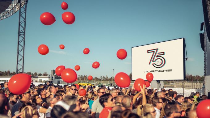 Porsche Carrera Cup Benelux Hockenheim 2023 viering 75 jaar Porsche Festival of Dreams
