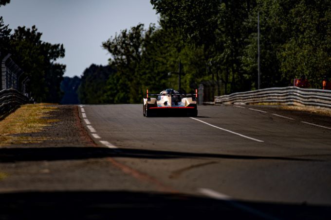 24H Le Mans 2023 #38 Hertz Team JOTA Porsche 963 foto 7