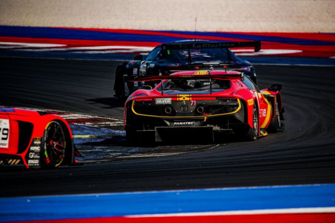 Fanatec GT Europe Sprint Cup Misano Ferrari 296 GT3 achterkant