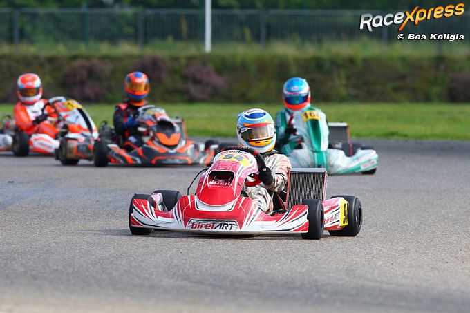 Giel Huntink op slicks naar voren