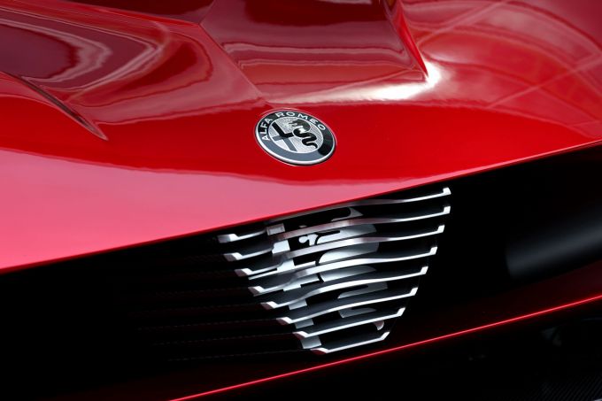Alfa Romeo 33 stradale