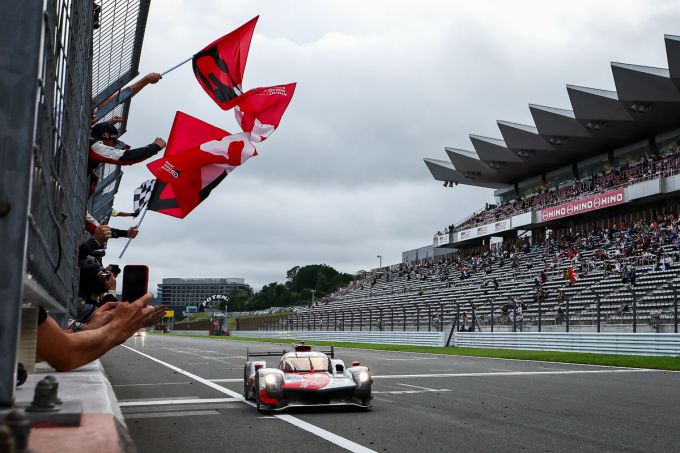 6 Hours of Fuji Toyota winnaar en WEC kampioen 2023 Foto 3
