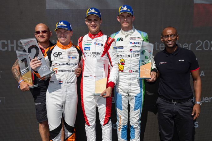 Porsche Carrera Cup Deutschland Sachsenring 2023 vlnr Larry ten Voorde Morris Schuring en Bastiaan Buus