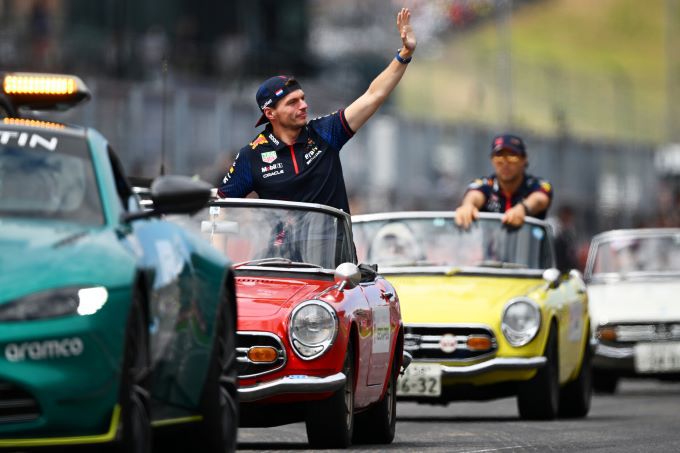 Red Bull F1-constructeurskampioen 2023 foto 3 Verstappen en Perez introductieronde