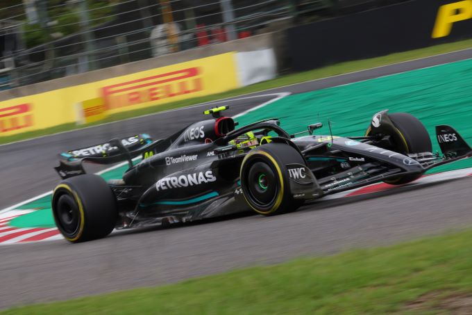 Mercedes_Lewis_Hamilton_actie