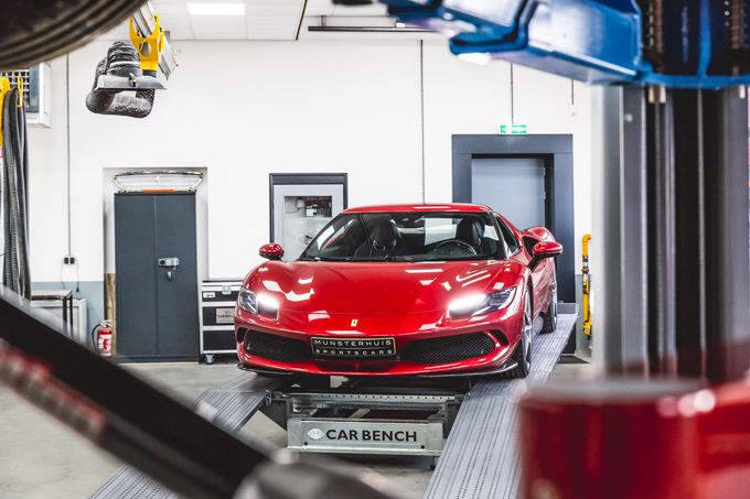 Munsterhuis Sportscars - Ferrari Authorised Bodyshop