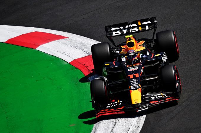 Sergio_Perez_actie_bovenaanzicht Red Bull