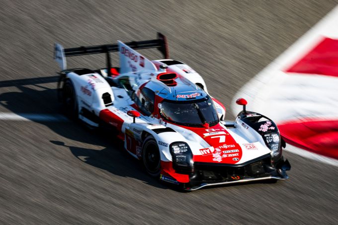 Toyota GR010 Hybrid FIA WEC-kampioen 2023 Foto 5