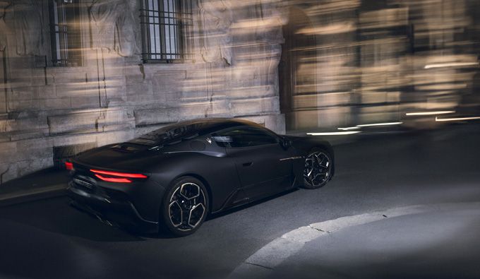 Maserati MC20 Notte