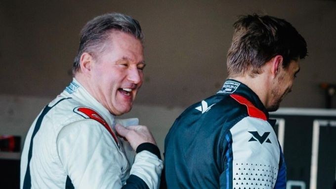 Jos en Max Verstappen pret