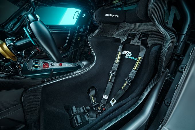 Mercedes-AMG GT2 Pro