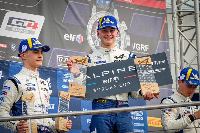 Lorens Lecertua Rookie of the Year van de Belgische federatie