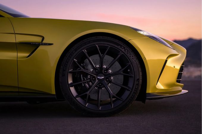 Aston Martin Vantage intro febr 2024 Foto 5