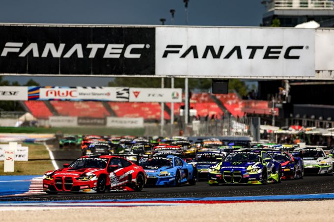 Fanatec GT World Challenge Europe Foto 2