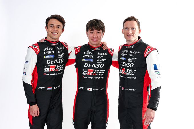 Nyck de Vries, Kamui Kobayashi en Mike Conway FIA WEC Toyota GR010 Hybrid