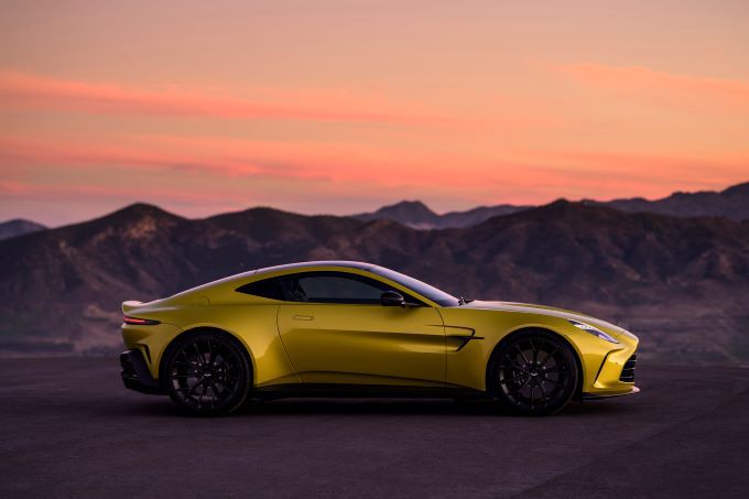 Aston Martin Vantage intro febr 2024 Foto 3