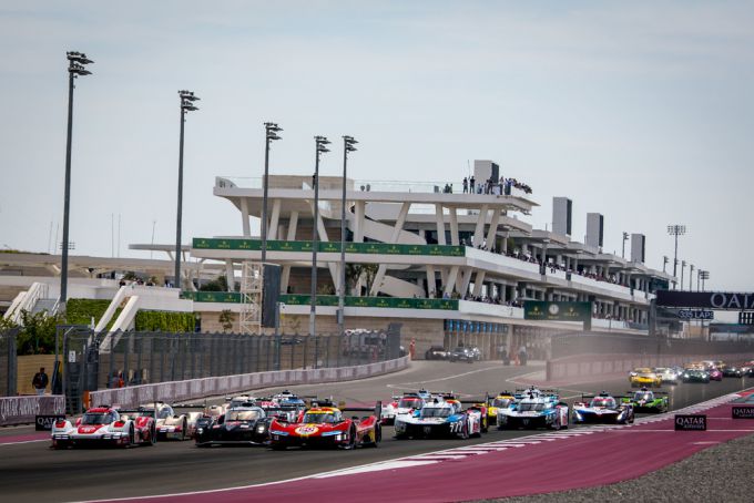 Porsche Penske Motorsport FIA WEC Qatar 1812kms Foto 4