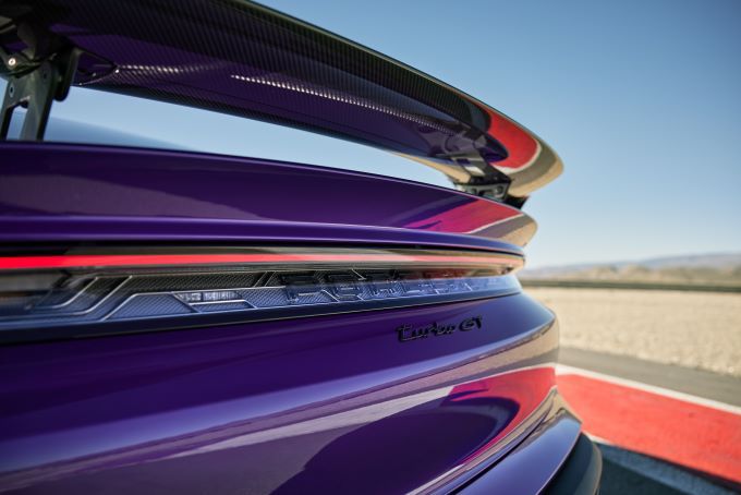 Porsche Taycan Turbo GT foto 8