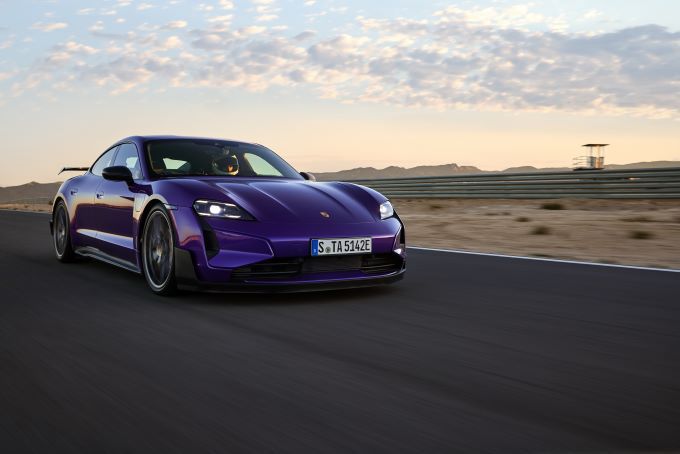 Porsche Taycan Turbo GT foto 9