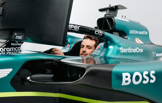 AMR24 Show Car Simulators