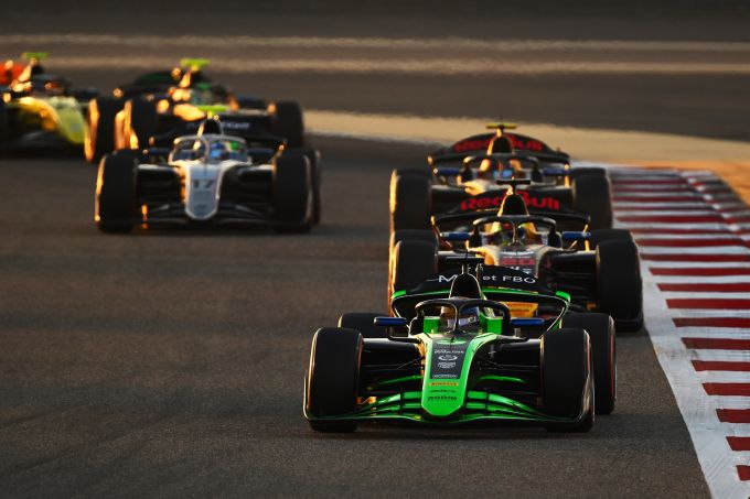 Formule 2 Richard Verschoor