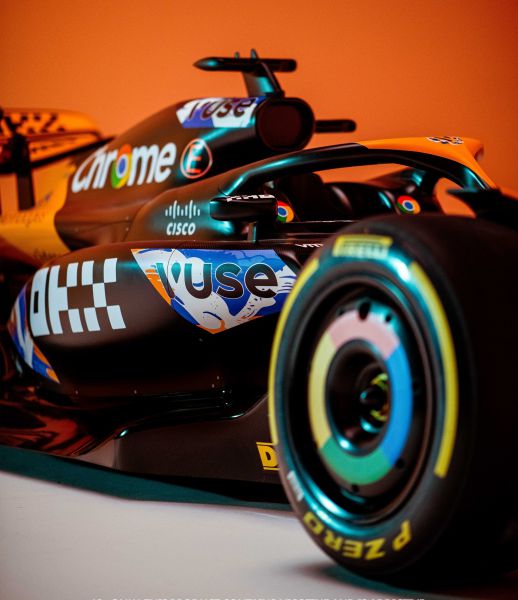 McLaren GP Japan kleurstelling Japanse kunstenaar MILTZ Foto 6
